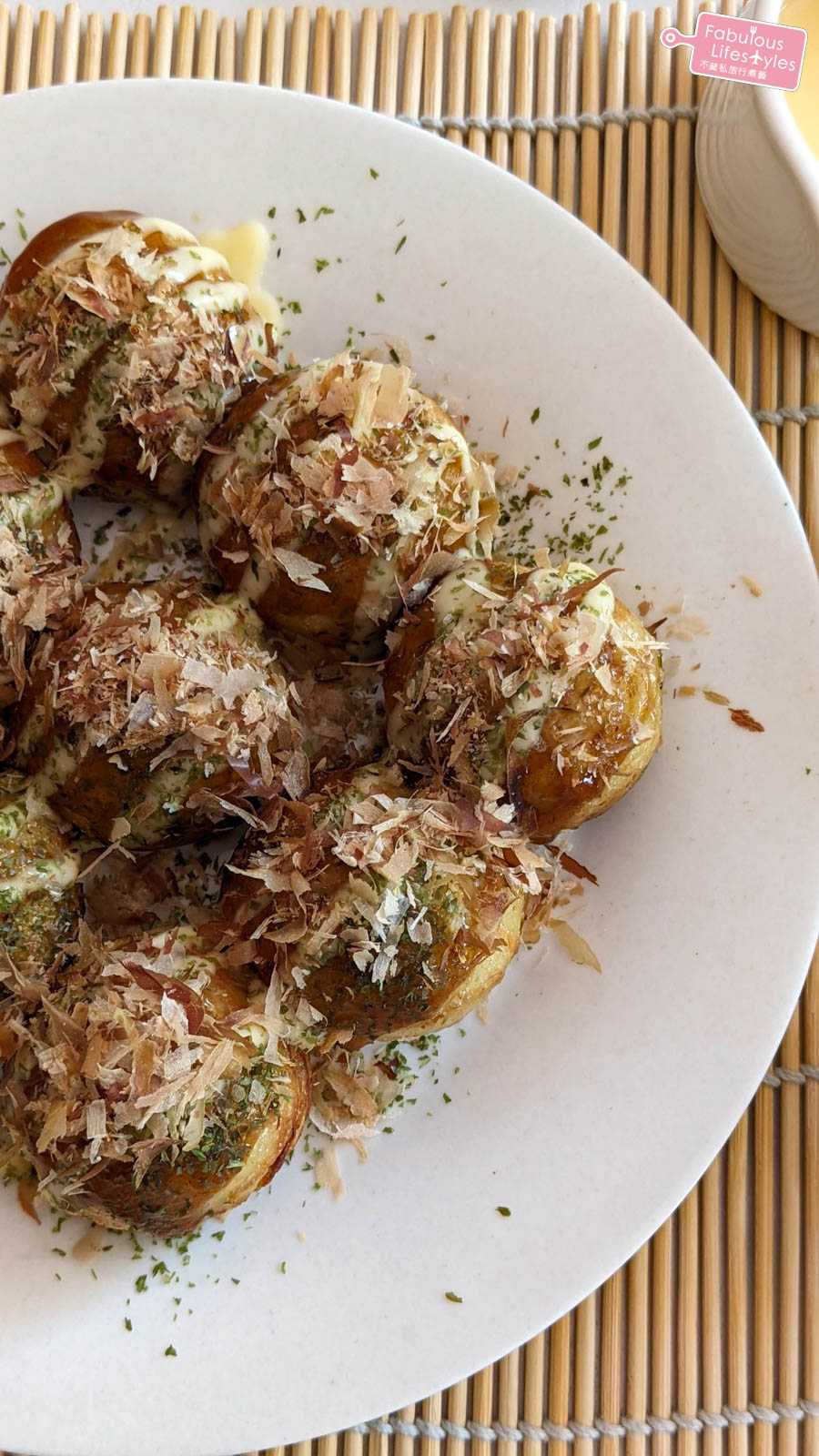 10 takoyaki