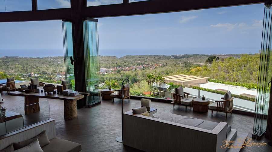 53 bali uluwatu renaissance