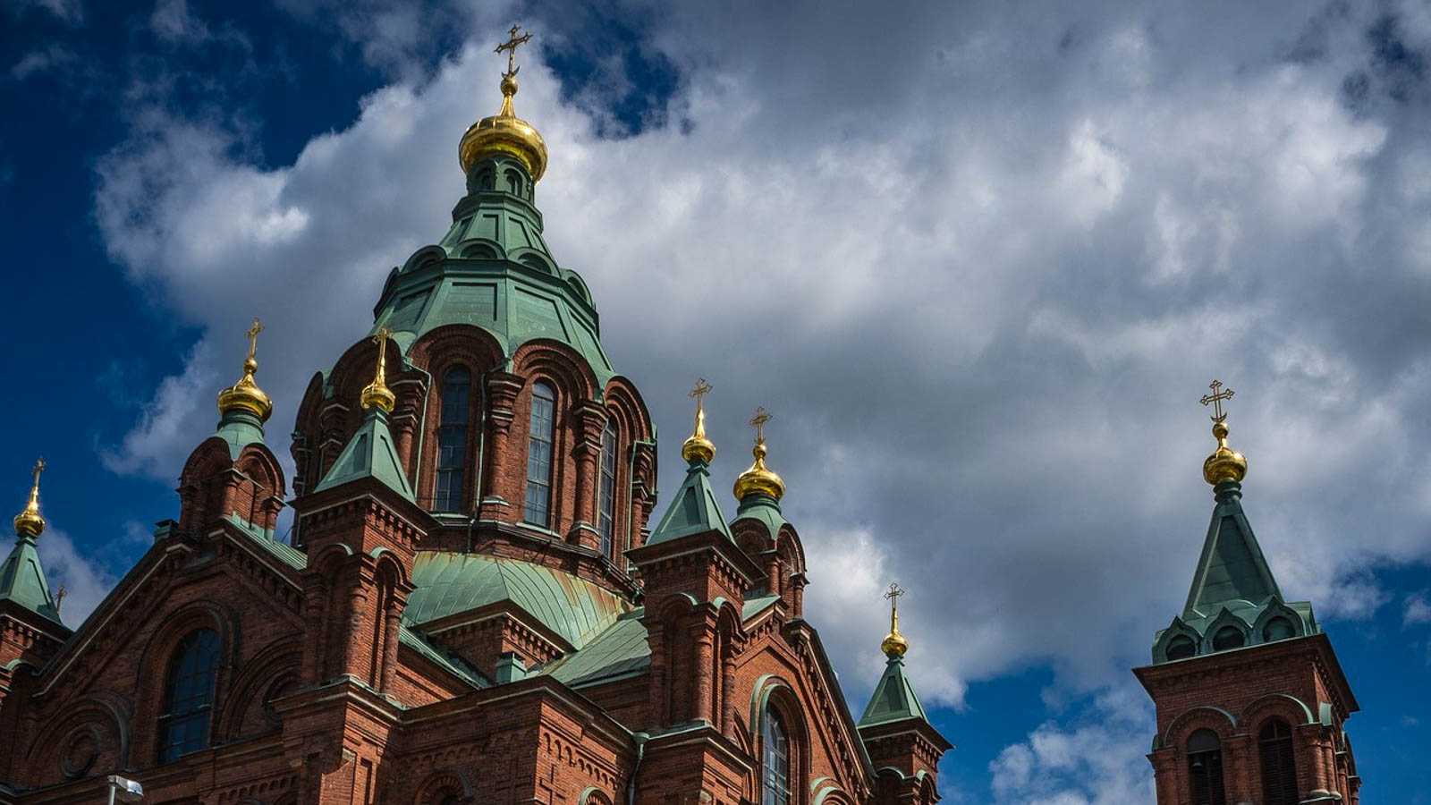 【烏斯佩斯基大教堂】俄國風情爆棚！赫爾辛基必去紅教堂 Uspenski Cathedral